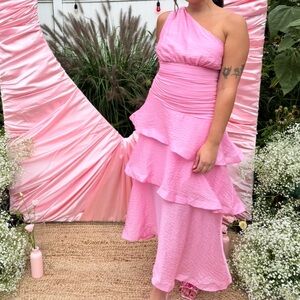 Elegant Pink One-Shoulder Dress